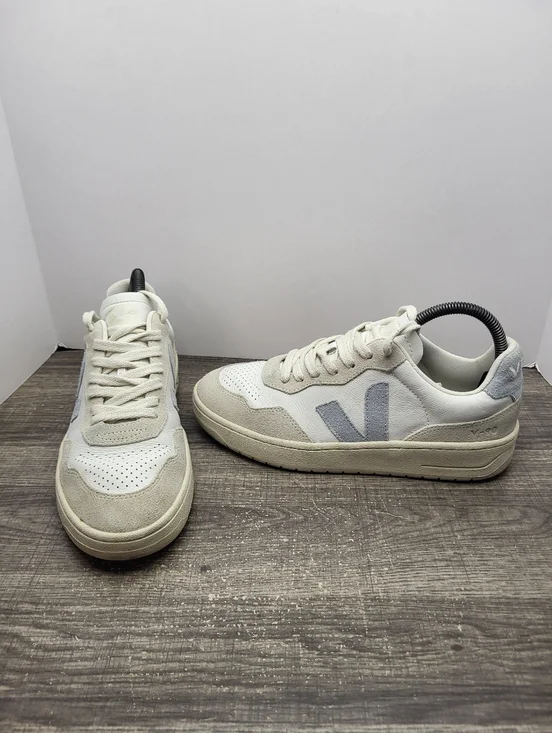 VEJA V-90 Suede Leather White Blue Low-Top Sneaker Shoes Womens Size 8 - Picture 1 of 10